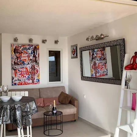 544 2 Pers Heliopolis C Magnifique Vue 아파트